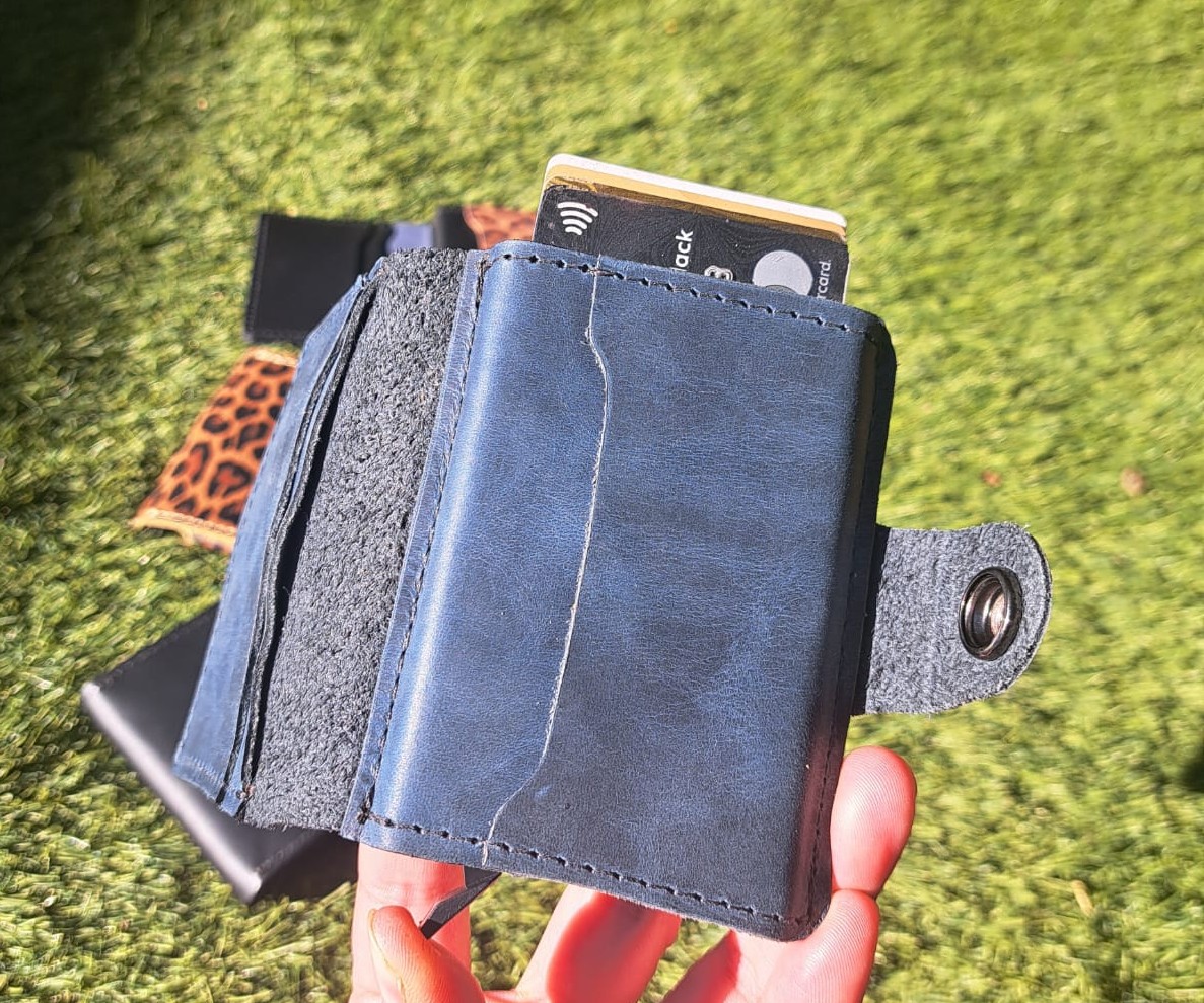 Tarjetero/Billetera SMART con Protección RFID - Imagen 3