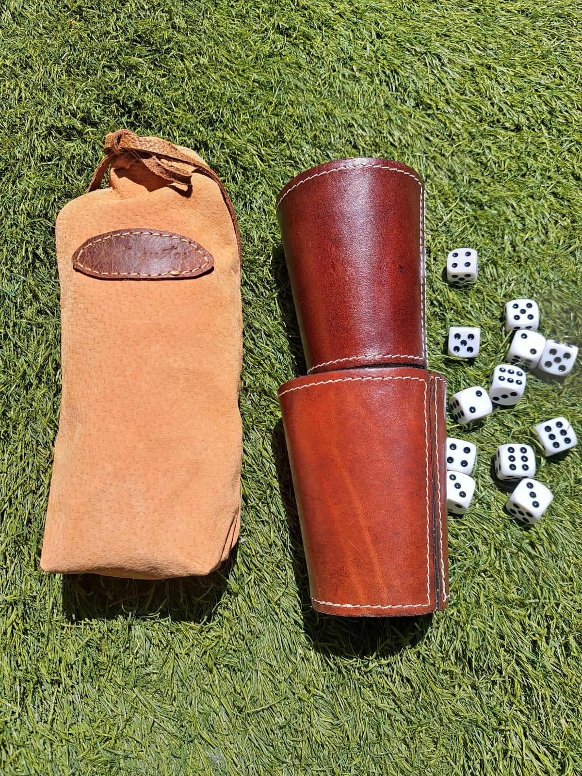 Juegos de 2 cachos. con bolso y 10 dados - Imagen 2